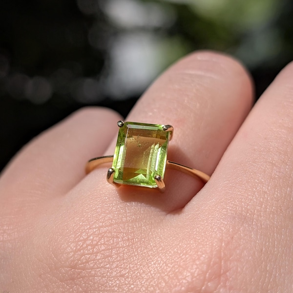 Natural raw emerald cut peridot ring, peridot ring in sterling silver, peridot engagement ring, peridot ring, august birthstone, raw peridot