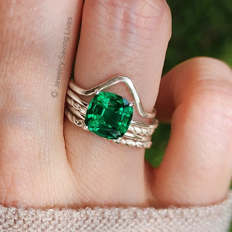 ring, brilliant cut green emerald, square stone, silver, yellow gold, rose gold