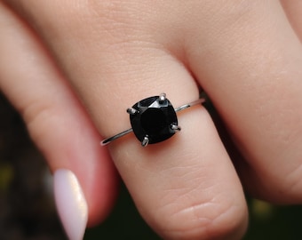 Black Onyx Ring in silver, rose gold, yellow gold, square black gemstone ring 3 cts