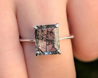 Anillo de cuarzo rutilado, talla esmeralda, plata de ley, oro amarillo, oro rosa, compromiso moderno.