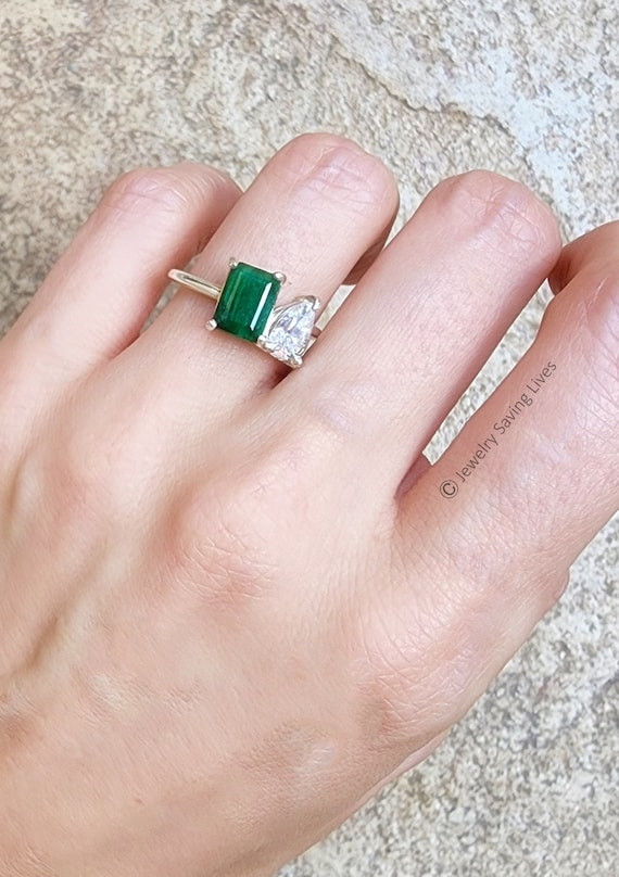 Two stone emerald ring sale