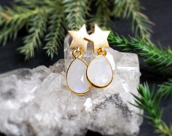 Star and moonstone earrings, star earrings with natural moonstone drops, gold star gemstone earrings, gold star dangle earrings, moonstones