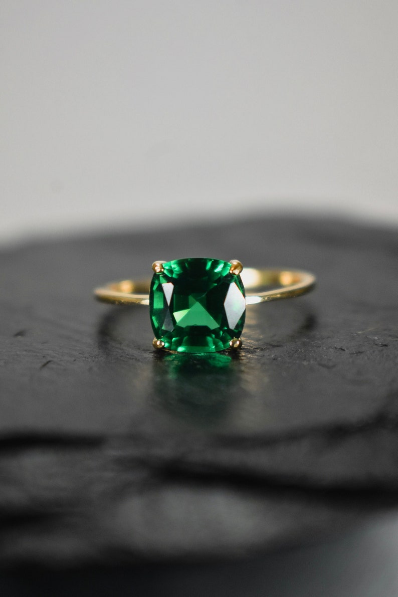ring, brilliant cut green emerald, square stone, silver, yellow gold, rose gold