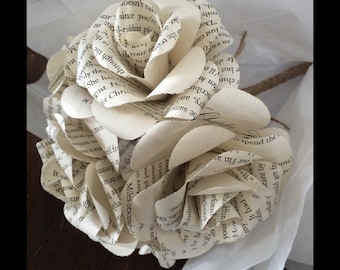 Book page flower bouquet, paper flowers, paper book flower, book bouquet, book flowers, anniversary bouquet, wedding bouquet, papers bloom