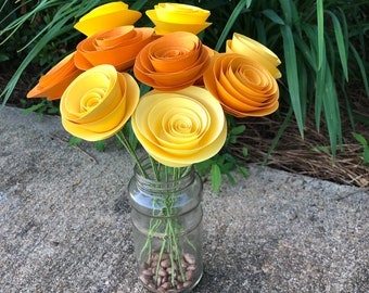 Fleurs en papier ~ bouquet ~ fleurs pour récital de danse ~ bouquet de fleurs en papier ~ fleurs à tiges ~ bouquet cadeau ~ dégradé d'agrumes en spirale