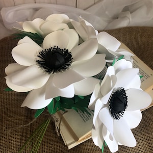 Paper flower bouquet, paper flower anemones, paper flowers, flowers for anniversary, birthday flowers, paper anniversary, white flowers