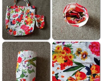 Colourful Tulips Foldable Bag With a Sleeve