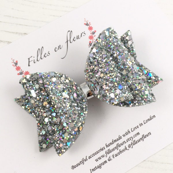 Silver hair bow for girls. Girls large hair bow. Womens hair bow. Holographic silver double hair bow clip. Party hair bow clip. Teenager bow