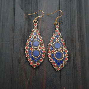 Coral and lapis earrings,Tibetan earring,Hippie earring,Nepal earrings,Lapis earring,Ethnic earring,Lapis jewelry,Nepal jewelry