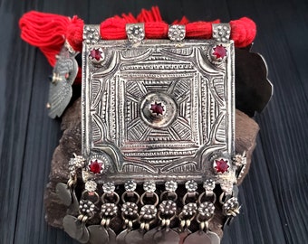 アフガニスタンのフルレッドアンティークジュエリーセット