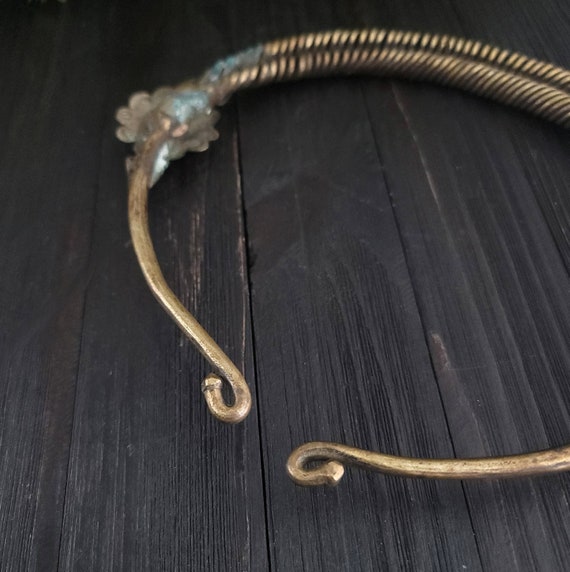 Brass Tone Spiral Choker Necklace,Vintage Nomadic… - image 9
