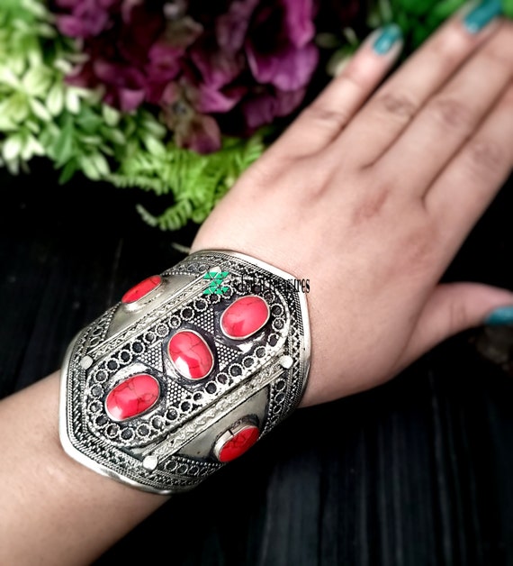 Bracelet Manchette Fait Main - Perles Howlite Rouge, Corail, Bleu Turquoise - Réglable - Neuf