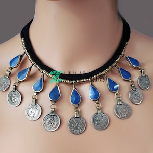 Pierres précieuses émaillées bleues et collier pièce de monnaie, collier afghan, collier Kuchi, collier bleu, bijoux afghans, collier gitane, tour de cou, collier pour elle