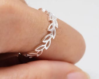 Olive Crown Sterling Silver Ring , Winner and wish you luck