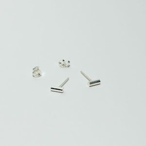 Tiny Bar Sterling Silver Stud Earrings, Minimal Earring, Tiny Earrings, everyday earrings, hammer stud earrings