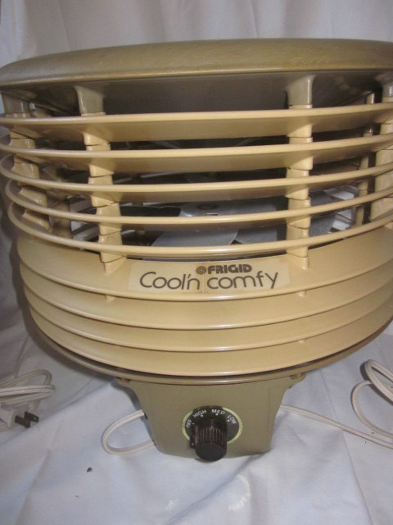 MCM Fan Home Decor Atomic Age Decor Home Furnishings Vintage Robeson Cool N Comfy 12 3 Speed Hassock Fan Deck or Porch Fan