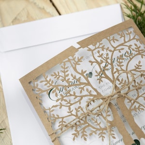 DIY rustikale Hochzeit, Gatefold Einladung, Laser geschnitten Baum, Boho Invite, Set mit Umschlägen & Jute Schnur, Geburtstag, Babyparty, Partyeinladungen