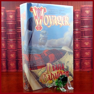 VOYAGER by Diana Gabaldon, 1ST EDITION & PRINTING, Outlander series, 1994, Delacorte