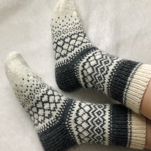 Wool socks Warm socks Knit unisex socks Gray socks Womens socks Mens socks Casual socks Slippers Socks size EU43 Christmas gift Boot socks