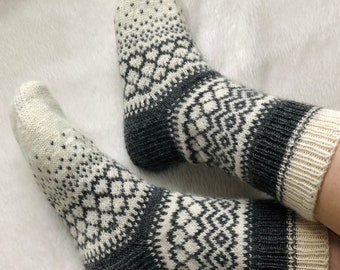 Wool socks Warm socks Knit unisex socks Gray socks Womens socks Mens socks Casual socks Slippers Socks size EU43 Christmas gift Boot socks