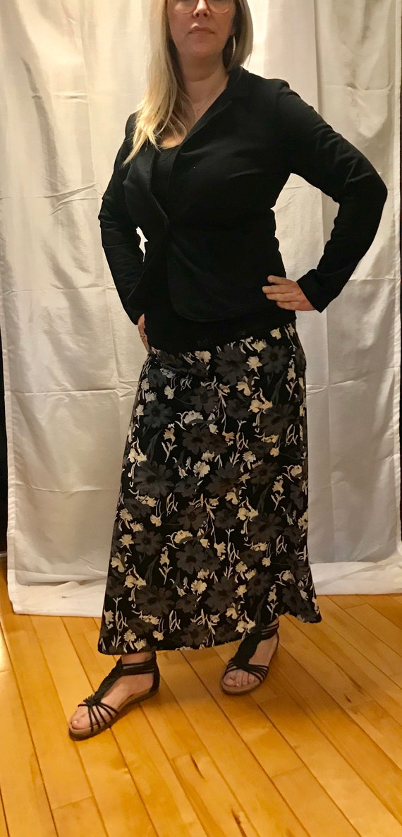 Vintage floral print skirt - image 4