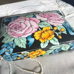 Collectible China Rose Box...candle inside!
