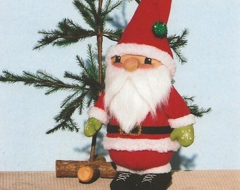 Nickie, the Santa Gnome - PATTERN HHF482