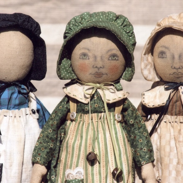 Early Style Standing Settler Sisters - PATTERN HHF408