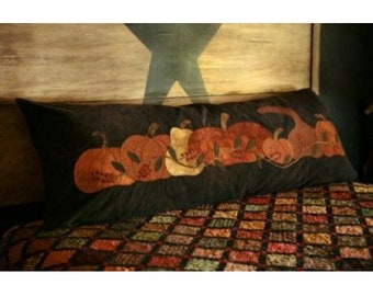 Pumpkin Row Bed Pillow PATTERN PRI546