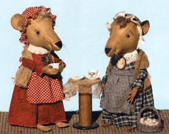 Old Mother Mouse ~ Doll PATTERN HHF345