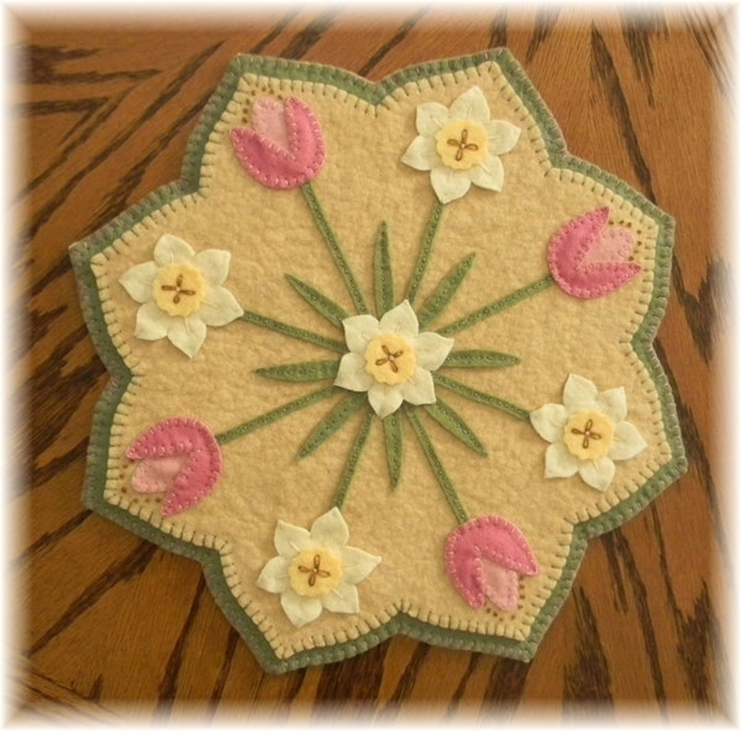 Spring Blossoms - Wool Applique Candle Mat PATTERN PLP171 - Etsy