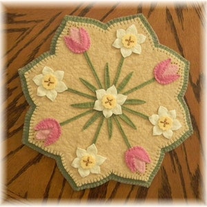 Spring Blossoms - Wool Applique Candle Mat PATTERN PLP171