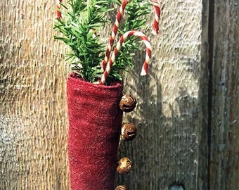 Primitive Stocking Pin - Prim Lapel PIN PATTERN CK72