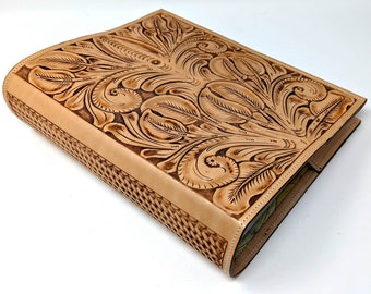 Photo Album, Hand Tooled Saddle Leather, Natural Color 400 4x6 or 3x5 Pictures, With Antique, Vintage Motif