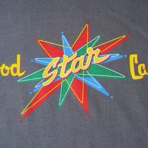 OFERTA - Camiseta Hollywood Star Lanes - Camisetas retro vintage para hombres y mujeres de Magic Bolt Design - ¡Todos los tamaños de mujer EN OFERTA!