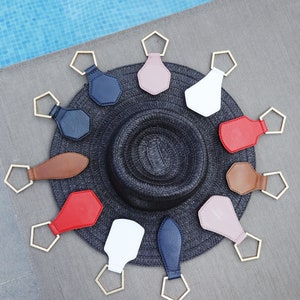 Pince à chapeau pour le voyage - Nouvelles couleurs - Rouge, blanc, bleu et rose Pinces à chapeau magnétiques