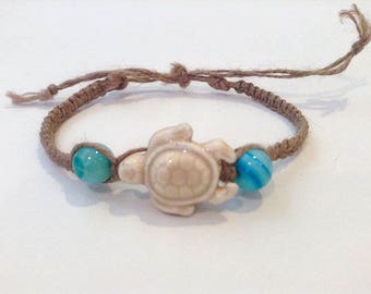 Turquoise and White Sea Turtle Bracelet - Sea Turtle Jewelry - Beachy Bracelet - Hemp