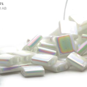 TL-0471 Koraliki Miyuki Tila 5x5x1,9 mm, Biała Perła AB, 5 - 10 gram Koraliki Nasiona