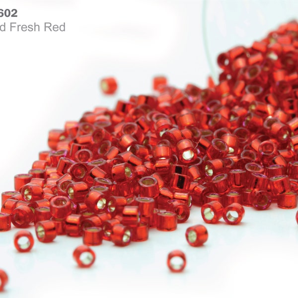 DB-0602 Miyuki Delica 11/0, intérieur teint en rouge frais, perles de rocaille de 5 à 20 grammes