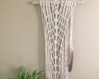 Macrame wall hanging/modern macrame/macrame/Bohemian/fiber art/Boho wall hanging