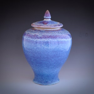 Ceramic cremation urn: Memorial urn for adult "Blue/Purple 220 cubic inches"