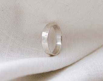 Eco Friendly Single Thick Hammered Band