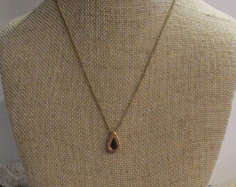 AVON gold teardrop necklace