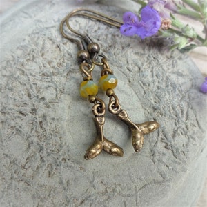 Bronze Whale Tail Ohrringe, Ocean Schmuck, zierlich, Tier Schmuck