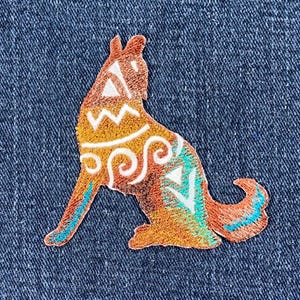 Southwest Wolf Applique Patch - Coyote Embroidered Animal Badge 2.75&quot; (Iron On)