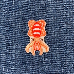 Patch appliqué calmar - Badge de créature marine brodé 1-3/8&quot; (fer à repasser)