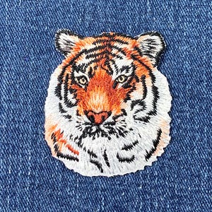 Gestickter Tiger Aufnäher - gestickte große Katze Tier Abzeichen 5,5 cm (Eisen auf)