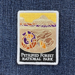 ペトリファイド・フォレスト国立公園パッチ - 刺繍入りナバホ・アパッチ・アリゾナバッジ 2-7/8インチ (アイロン接着)
