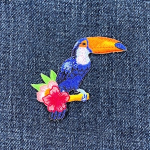 Tukan Applikation Aufnäher - Gesticktes Vogel & Blumen Abzeichen 5.25"(Iron On)