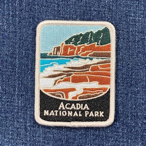 アカディア国立公園パッチ - 刺繍入りメイン州バッジ 2-7/8インチ (アイロン接着)